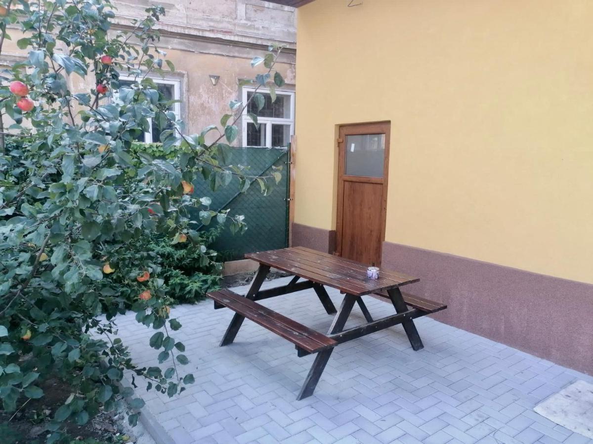 Apartmany Statek Bezdedice Hostomice Extérieur photo