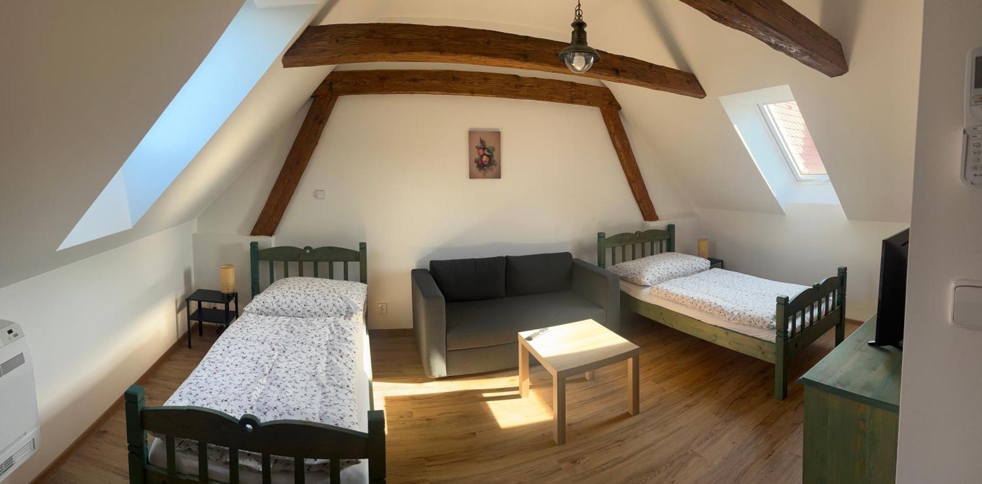 Apartmany Statek Bezdedice Hostomice Extérieur photo